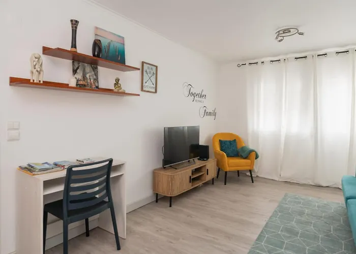 Family Friendly Azorean Apartment *